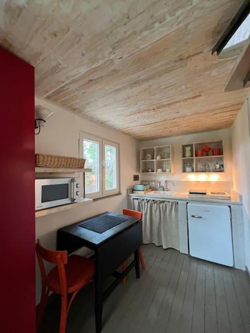 Eco-Chic Retreat: Countryside Oasis Near Florence Pozzolatico Esterno foto