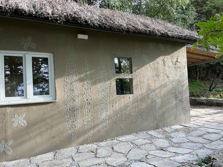 Eco-Chic Retreat: Countryside Oasis Near Florence Pozzolatico Esterno foto